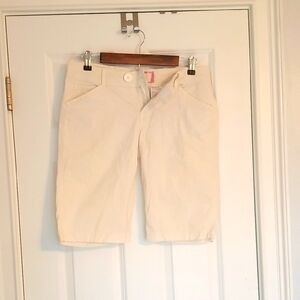 White Bermuda Shorts, Brand Plugg, Size 9